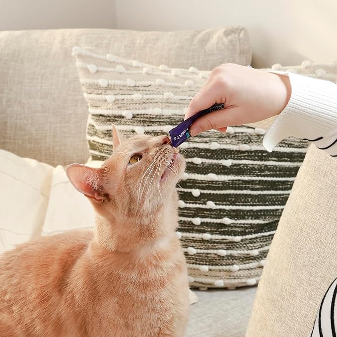 Ark Naturals, Kiss Me-Ow Lickable Tuna, 2 oz