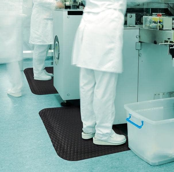 American Floor Mats Hog Heaven 5/8 inch Black & Yellow Border 5' x 8' Nitrile Backed Anti-Fatigue Comfort Mat