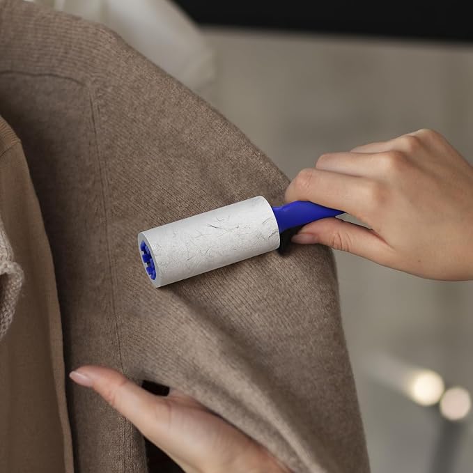 200 Sheets Mini Lint Rollers for Travel - Set of 4 Small-Sized Lint Removers Designed for Convenient Portability, Ideal for Removing Pet Hair and Debri