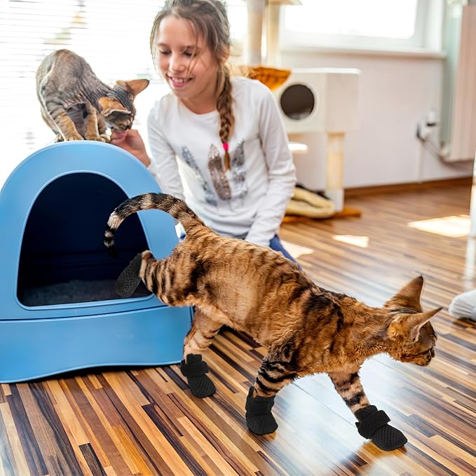 Cat Booties to Prevent Scratching: 4pcs AntiScratch Cat Claw Covers for Feeding Medicine, Pet Grooming, Bathing Shaving Checking, and Nail Trimming, Black Pet Shoes Socks Caps Mittens Paw Protector M