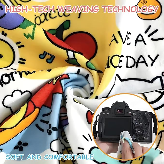 Cat Grooming Restraint Wrap – Self-Adhering Swaddle for Nail Clipping, Anti-Scratch & Escape-Proof, Calming Cat Swaddle Wrap for Grooming or Medication (Medium, for 1–6 Month Kittens)